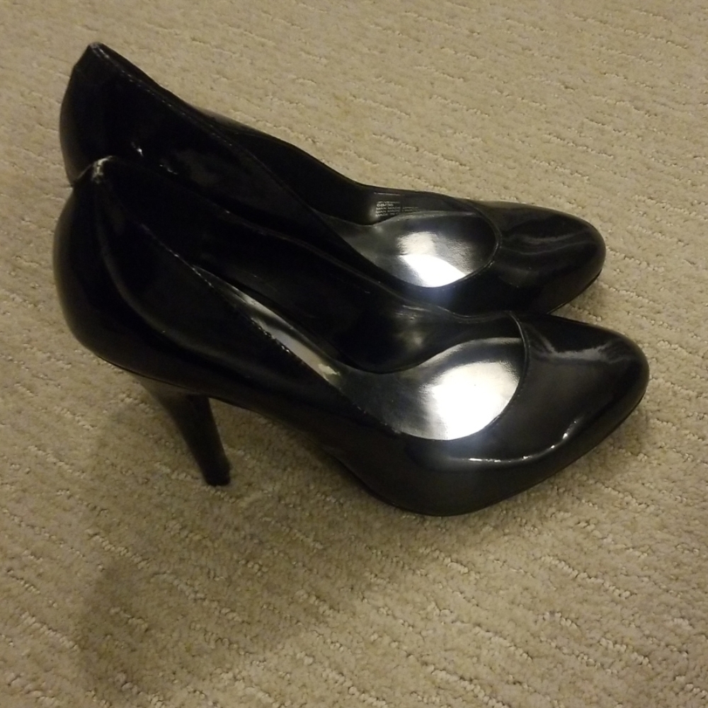 Jessica Simpson Pumps - Picture 3 of 5